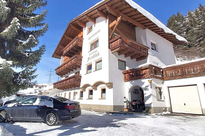 Apartment house Fernblick in winter