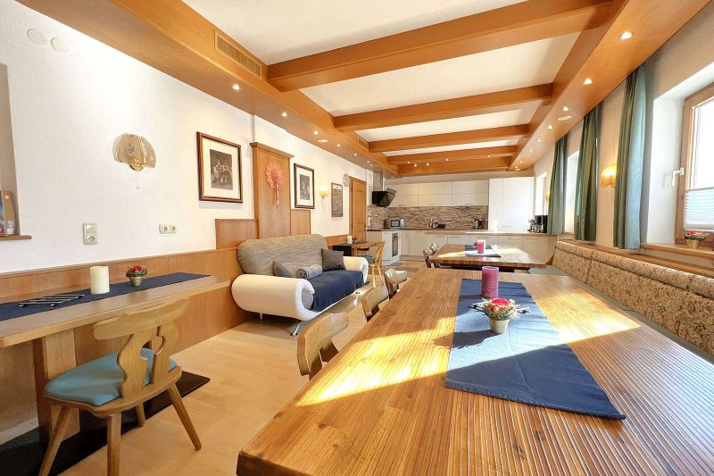 Common room in the Fernblick apartment house in Tyrol
