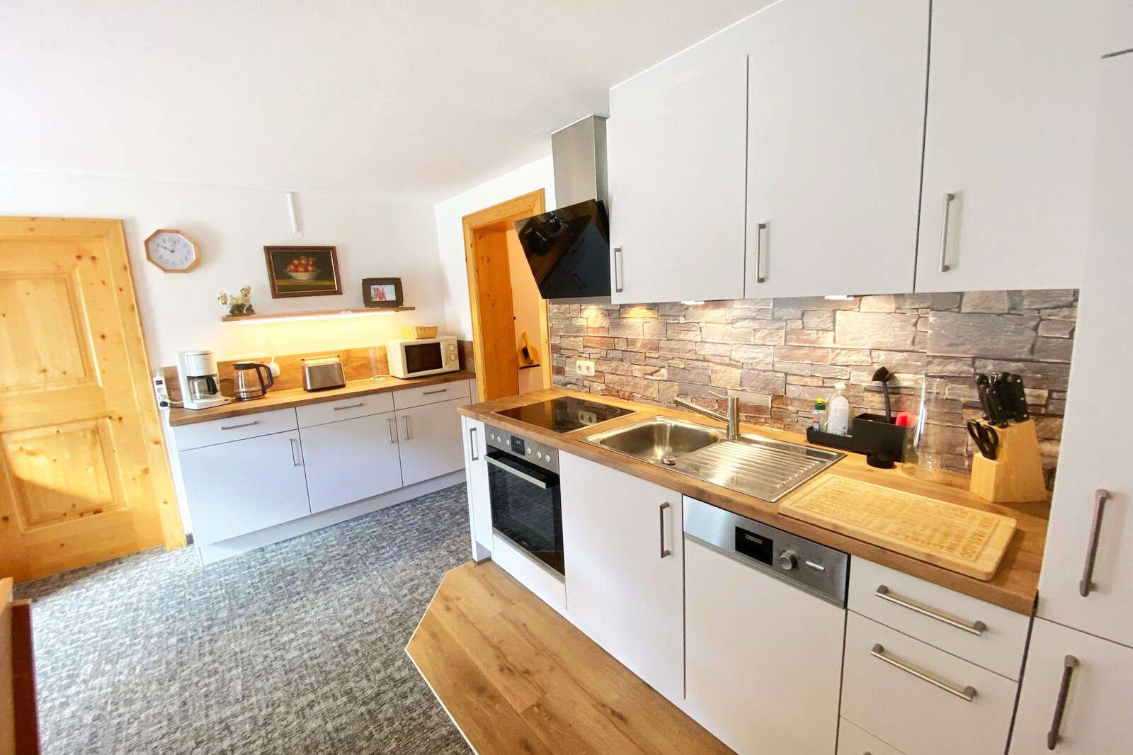 Living-dining area in the holiday apartment for 4-6 people on the Arlberg